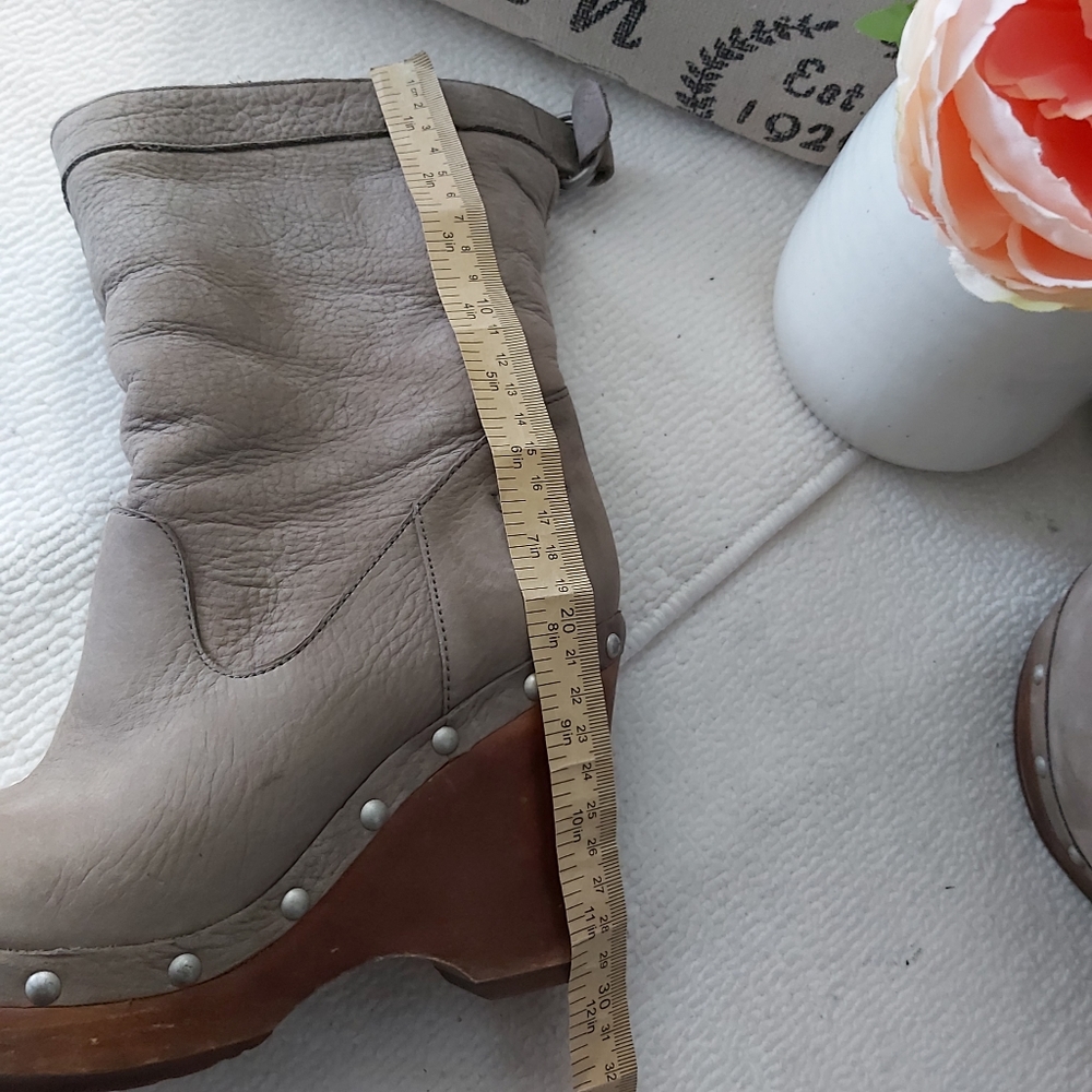 UGG Clogs Boots in Taupe - Women's Wedge Boot - Picture 11 of 16